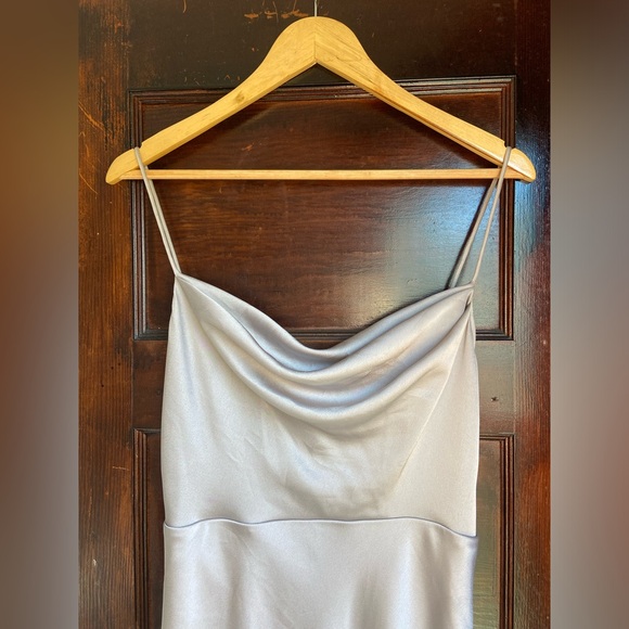 Fame and Partners Draped Gown in Silver- Size 6 - Picture 6 of 10